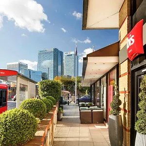 Hotel Ibis Docklands Canary Wharf, Londra