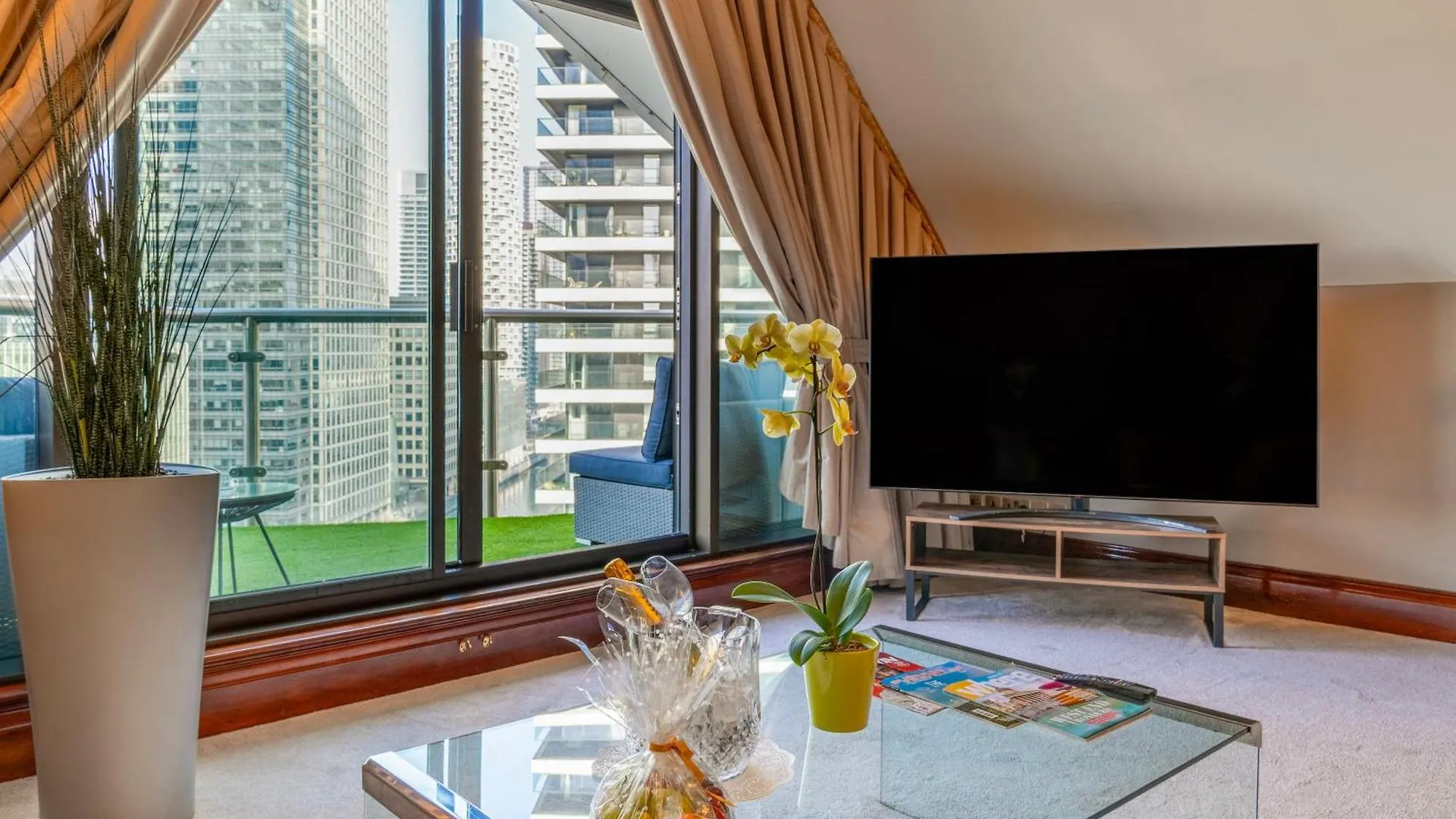 Britannia International Hotel Canary Wharf Λονδίνο 4*,